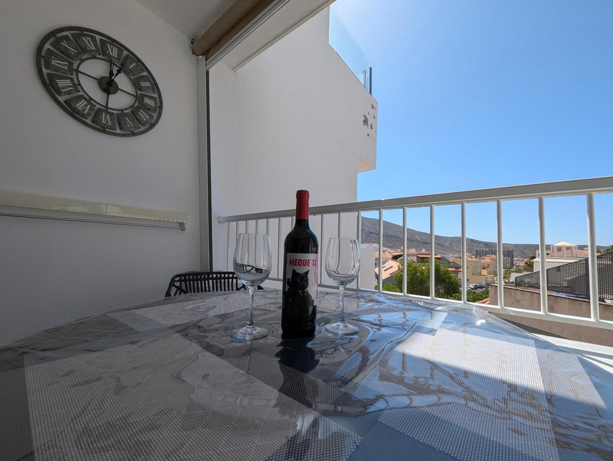 Cozy Apartment In Los Cristianos Guincho  Экстерьер фото